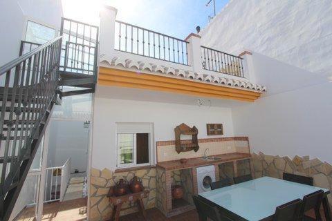 Casa Maria En El Centro Nerja Villa Luaran gambar